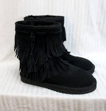 Load image into Gallery viewer, Koolaburra by UGG- Black Suede Cozy Cable Fringe Boots, Style 1015897 - Size 8