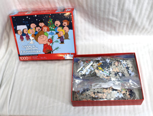 A Charlie Brown Christmas - 20"x28" 1000 PC Puzzle - Aquarius