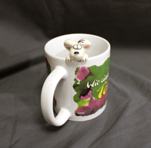 Load image into Gallery viewer, Diddl Mouse (Germany) Wir Sind Ein Tolles Team! &quot;We are a great team&quot; 3D Mouse Cartoon Mug