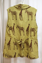 Load image into Gallery viewer, Vintage- Cheppa (Nepal) - Giraffe &amp; Zebra Print Sleeveless Tunic - Size L