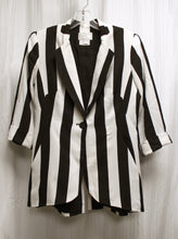 Load image into Gallery viewer, Vintage - Alberto Makali - Black &amp; White Vertical Stripe 1/2 Sleeve Blazer Jacket - Size 2 (See Measurements)