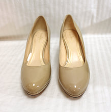 Load image into Gallery viewer, Cole Haan - &quot;Chelsea&quot; Maple Sugar Patent Low Platform Pump - Size 7 C (wide)