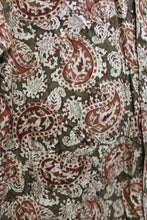 Load image into Gallery viewer, Men&#39;s Vintage - High Sierra -  Green &amp; Brown Short Sleeve Paisley Button Front Shirt - Size S