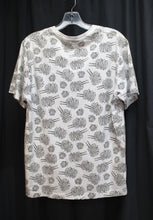 Load image into Gallery viewer, KAWS x Peanuts (Uniqlo) White All Over Print T-Shirt - Size M