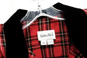 Vintage - Mother's Work- Red Plaid 3/4th Sleeve English Hunt Style Blazer w/ Black Velvet Collar & Faux Pocket Flaps - Size S