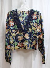 Load image into Gallery viewer, Buffalo David Bitton - V-Neck &quot;Raquel&quot; Cropped Navy Botanical Design Button Front- Ruched Back Top - Size M (w/ Tags)