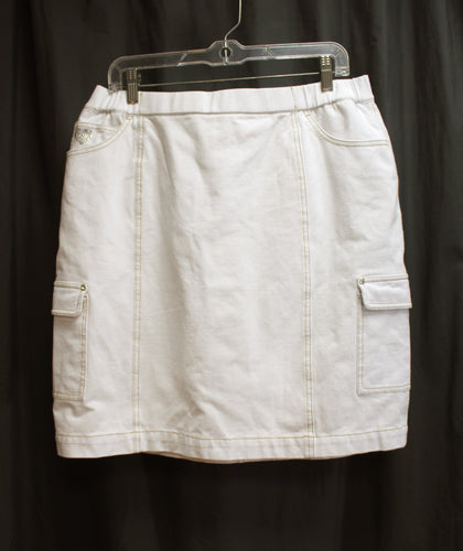 Dream Jeans by Quacker Factory - Light Wash Stretch Denim Utility Skirt w/ Rhinestone Heart & Studs - Size L
