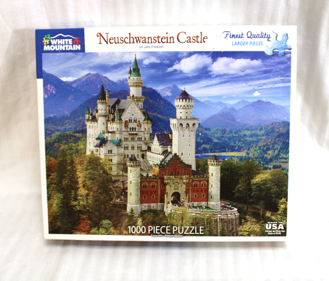 White Mountain - Neuschwanstein Castle - 1000 PC Puzzle 24