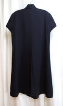 Load image into Gallery viewer, Linda Allard, Ellen Tracy - Midnight Black, Short Sleeve A-Line w/ Hidden Button Placket Dress - Size 4 (W/ TAGS)