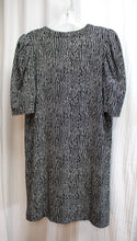 Load image into Gallery viewer, Chico&#39;s - Black &amp; White Organic Print 1/2 Sleeves Dress - Size 2 (Chicos Sizing = L/12)