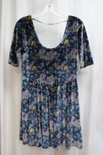 Load image into Gallery viewer, Kimchi Blue - Blue Floral Velvet, Scoop Neck &amp; Low Back Mini Skater Dress - Size L