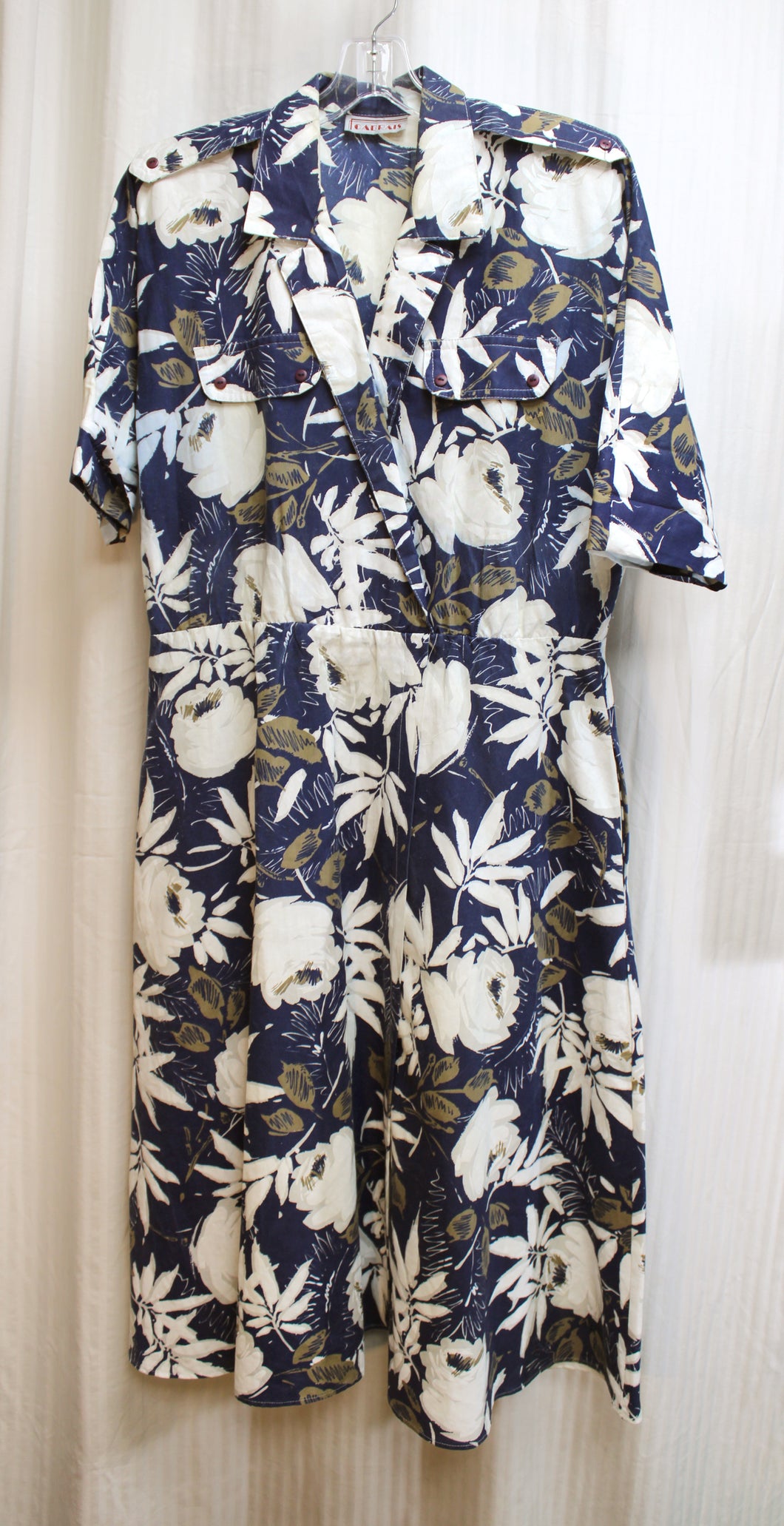 Vintage 80's - Cabrais - Blue & White Floral Short Cuff Sleeve Fit & Flare Dress w/ Pockets - See Measurements 36