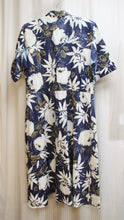 Load image into Gallery viewer, Vintage 80&#39;s - Cabrais - Blue &amp; White Floral Short Cuff Sleeve Fit &amp; Flare Dress w/ Pockets - See Measurements 36&quot; Waist