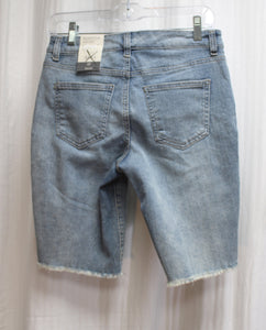 Style & Co. - Denim Bermuda w/ Embroidered Side Seams Shorts - Size 2 Petite (w/ Tags)