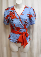 Load image into Gallery viewer, Diane Von Furstenberg - Blue &amp; Red Floral Short Sleeve, Long Sash, Silk Blend Wrap Blouse - Size 6