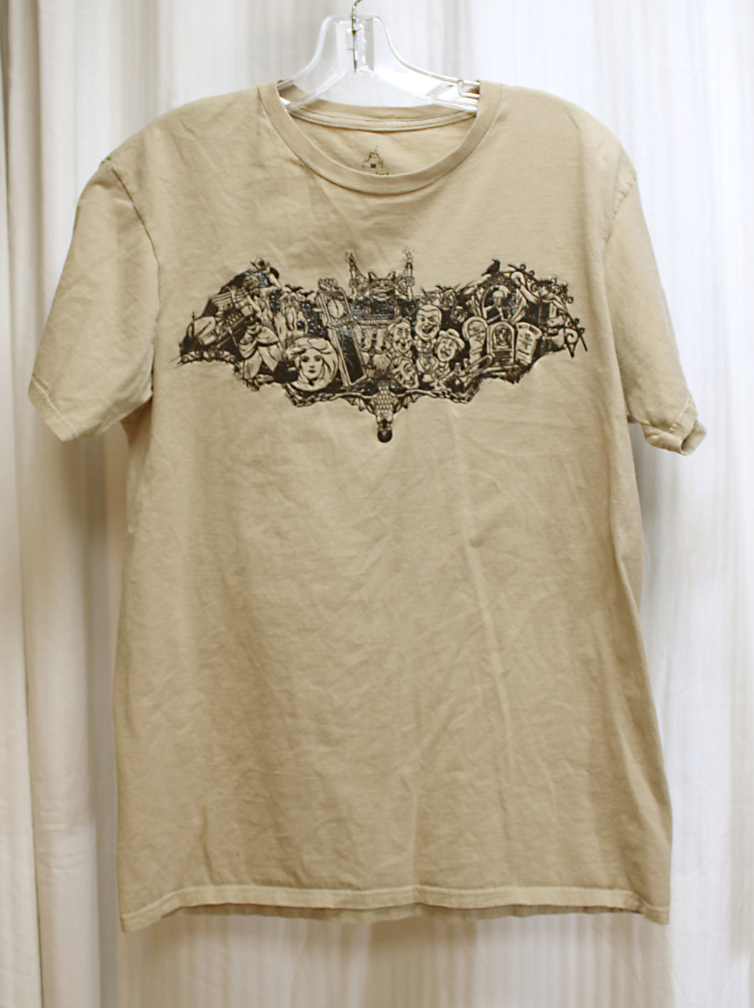 2017 - Disneyland Walt Disney World - Haunted Mansion Ride Characters Collage Bat, Tan T Shirt - Size M