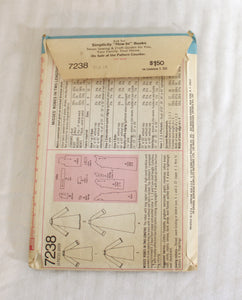 Vintage - Simplicity Sewing Pattern 7238 - Misses Robes in two Lengths - Size 14 (Vintage Sizing)