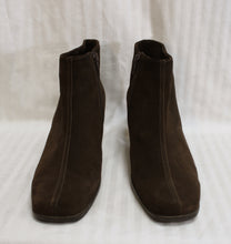 Load image into Gallery viewer, La Canadienne - Brown Suede Rounded Square Toe, Heeled Ankle Boots - Size 9.5M