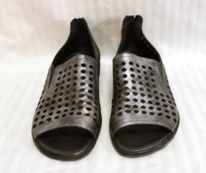 Sesto Meucci - Silver Metallic, Hexagon Laser Cut Open Toe Shoes - Size 10 N (Narrow)