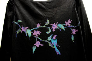 Vintage- California Visionz - Black Long Sleeve Sheath Slinky Dress w/ Bird & Floral Print on Chest - See Measurements 14"' Shoulders
