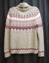 Load image into Gallery viewer, Orvis - Variegated Fair Isle Pullover Sweater w/ Wooden Toggle Detail - Size S