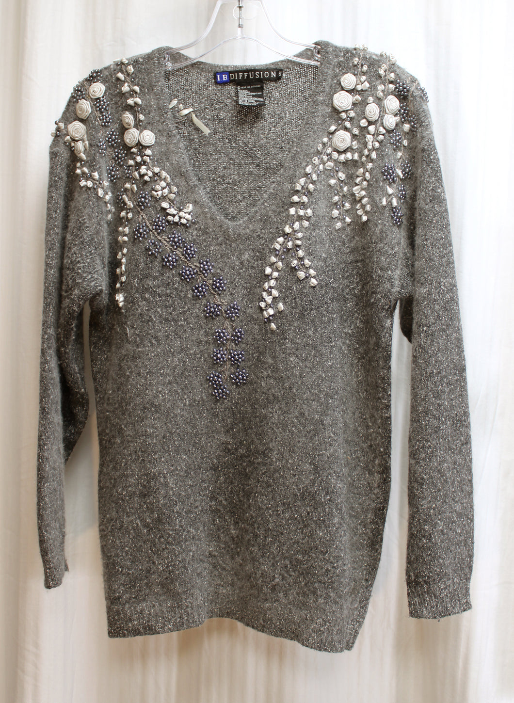 Vintage 1990 - I.B. Diffusion - Gray Silk & Angora Blend 3/4th Sleeve V Neck Pullover w/ Ribbon Roses, Embroidery & Beading Sweater - Size XS