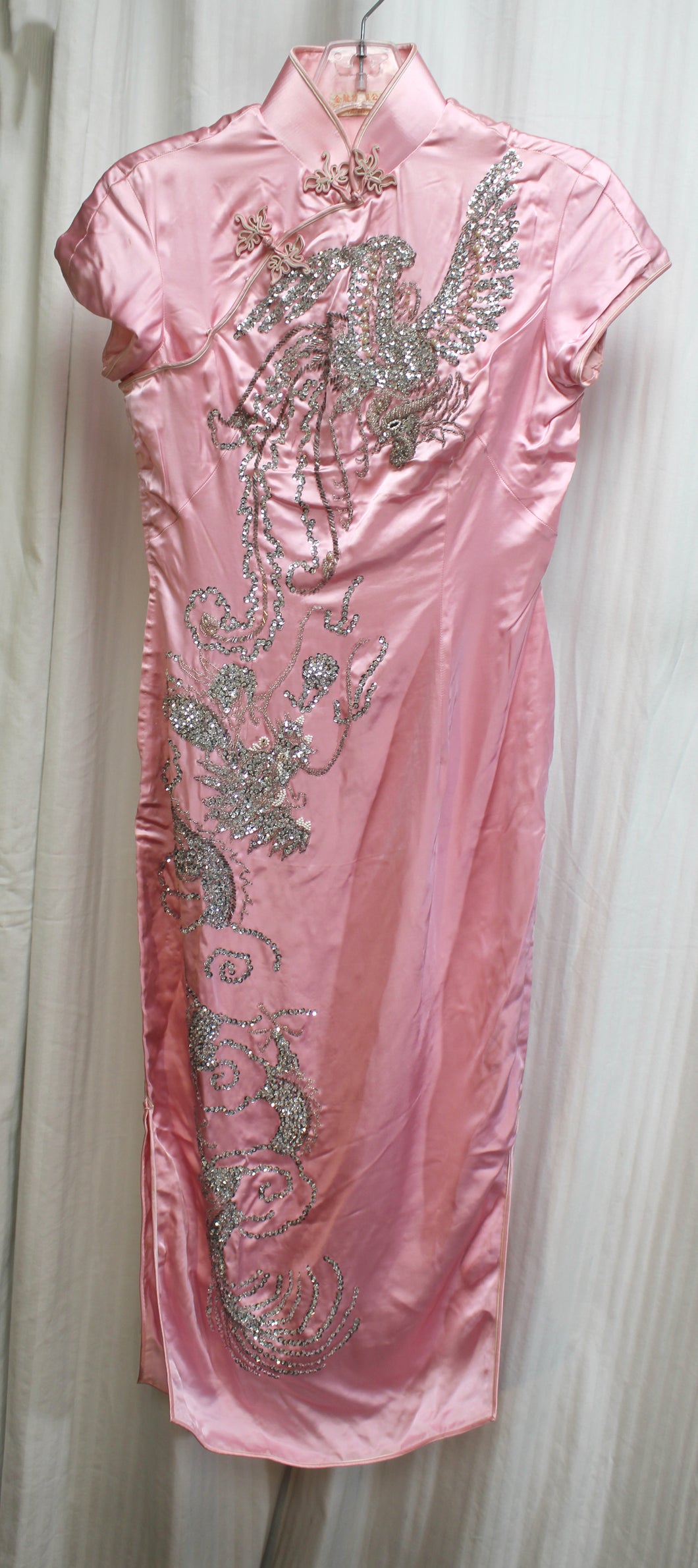 Vintage - Golden Dragon Silk Co - Pink Silk w/ Silver Sequins & Beading Phoenix Cheongsam - See Measurements 24