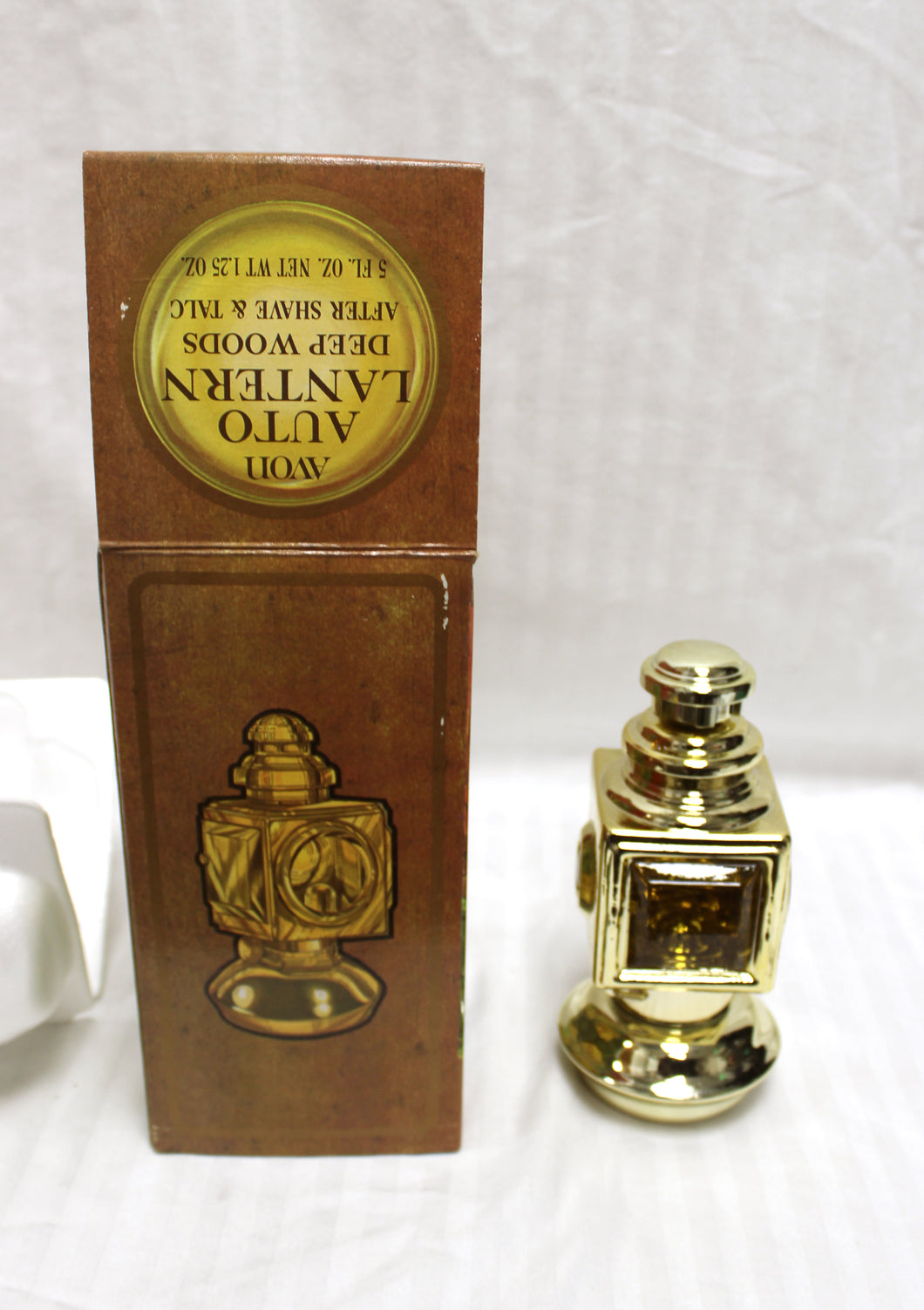 Vintage- Avon -Auto Lantern- Deep Woods Aftershave & Talc Set (full) w/ Box (NO SHIPPING- SEE NOTE)